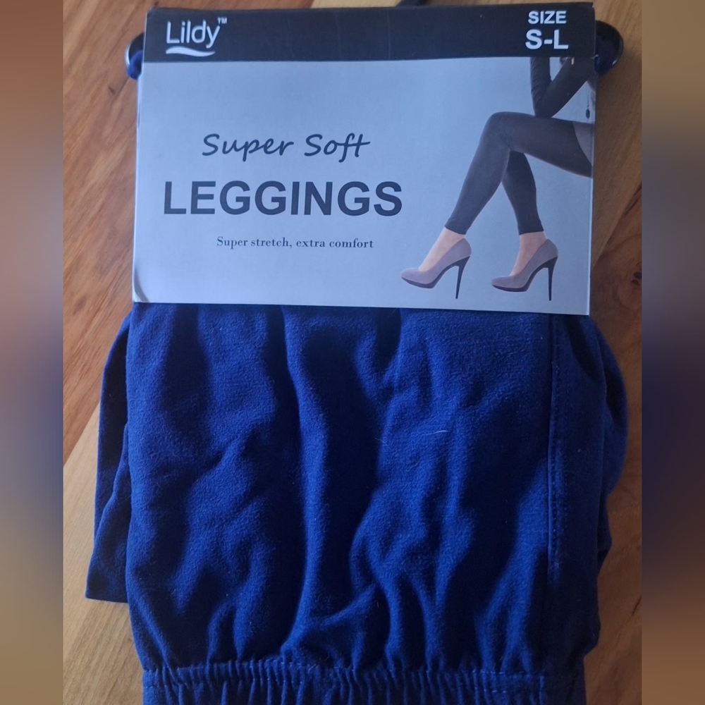 Lildy NWT Size S-L Deep Blue Super Soft Comfort Leggings